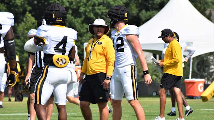 'They Ran to the Fight': Eli Drinkwitz on Why He's Proud of Mizzou QBs 'They Ran to the Fight': Eli Drinkwitz on Why He's Proud of Mizzou QBs