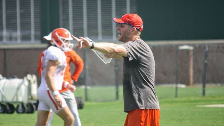 Brandon Streeter Says Clemson Offense is Building Confidence With Option Routes Brandon Streeter Says Clemson Offense is Building Confidence With Option Routes