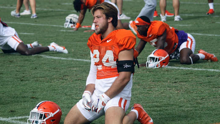 Tyler Venables Briefly Considered Leaving Clemson to Join Father at Oklahoma