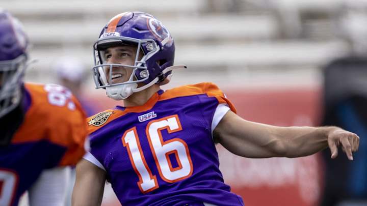 Packers Sign New Kicker With Powerful Leg