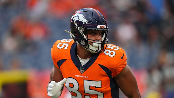 Report: Broncos Waive TE Albert Okwuegbunam