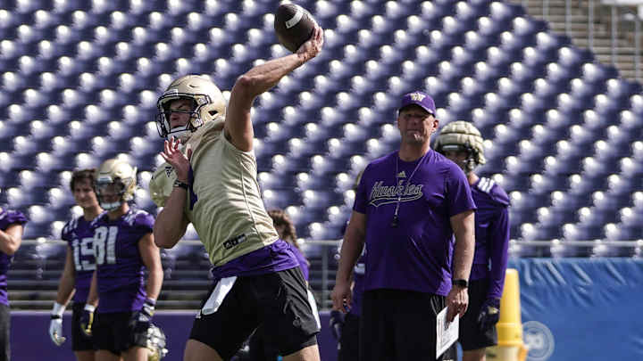 Why Huard Should or Shouldn't Start at UW Quarterback