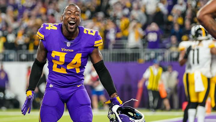 Former Vikings Slot CB Mackensie Alexander Signs With Dolphins