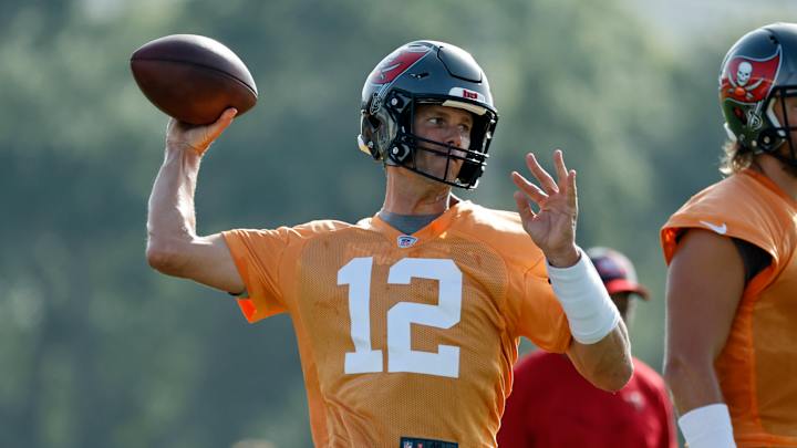 Buccaneers Coach Thinks Tom Brady is Throwing The Best He Ever Has