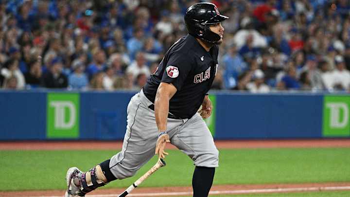 Josh Naylor Leaves Guardians Game
