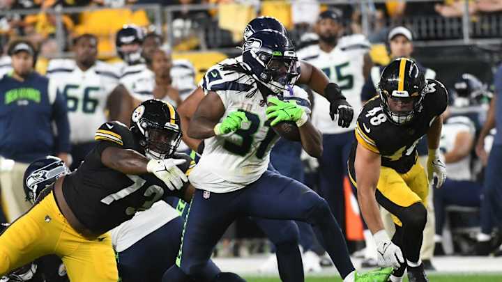 Former Canes RB DeeJay Dallas ‘Questionable’ for NFL Wildcard Game