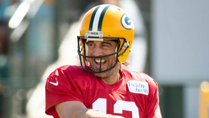 Aaron Rodgers Meets With Packers WRs After QB’s Rant