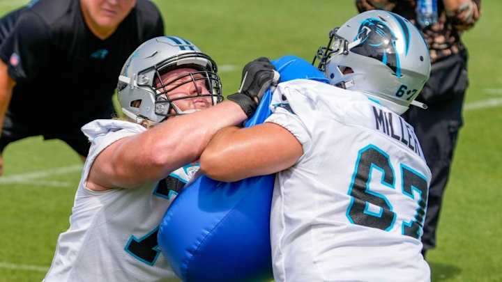 Browns Sign Offensive Tackle, Waive WR Travell Harris