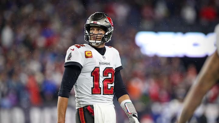 Todd Bowles Unsure When Tom Brady Will Return to Buccaneers Todd Bowles Unsure When Tom Brady Will Return to Buccaneers