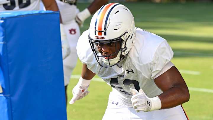 Auburn LB Kameron Brown announces he is transferring