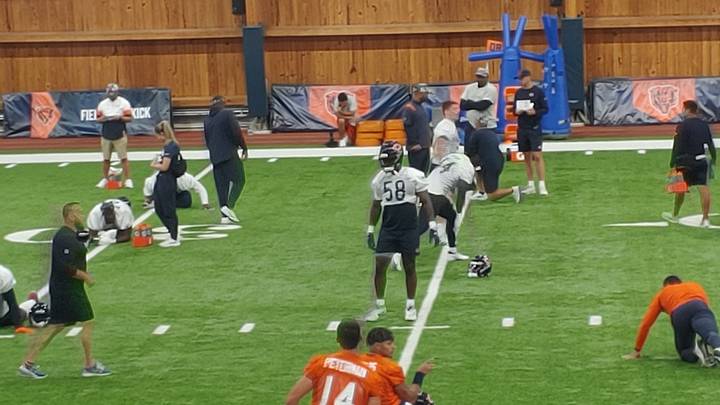 Roquan Smith Practicing