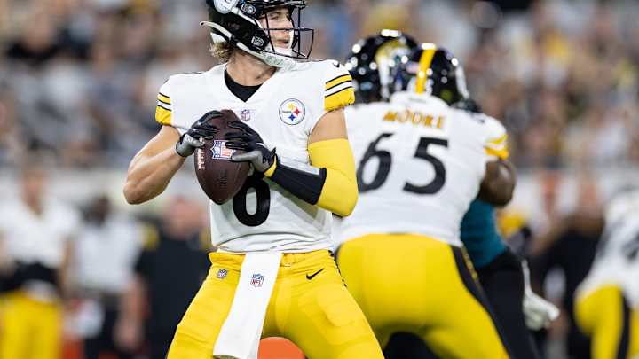 Steelers See All They Need Out of Kenny Pickett