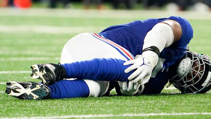 WATCH: Rookie Kayvon Thibodeaux Sprains MCL in Preseason vs. Cincinatti Bengals