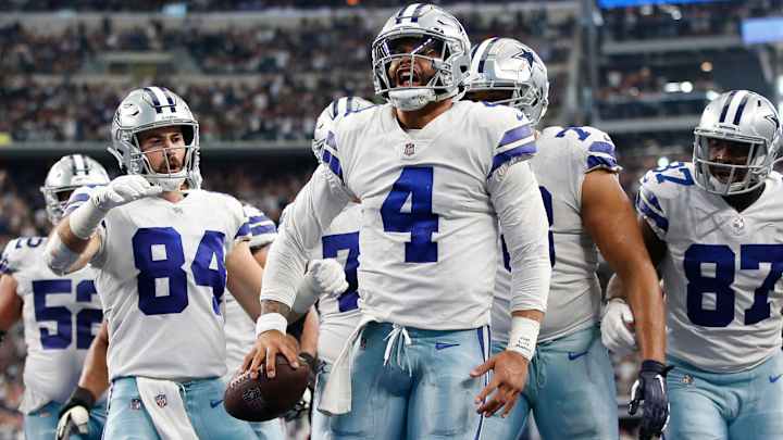 Cowboys Top NFL Franchise Valuation List at $8 Billion, per Report