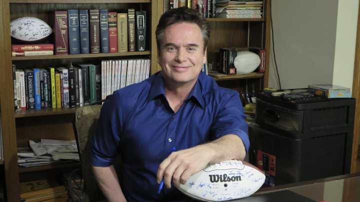 Relatively Sports Ep. 6: CFB Recruiting Analyst Tom Lemming Joins the Show Relatively Sports Ep. 6: CFB Recruiting Analyst Tom Lemming Joins the Show