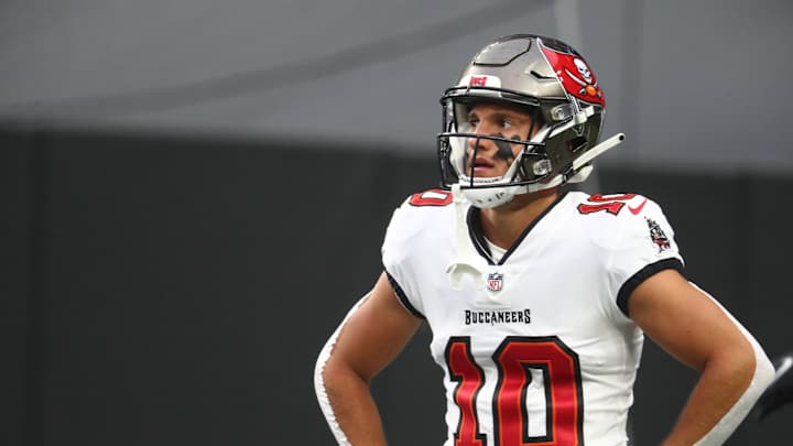 Bucs' Wide Receiver Competition Could Go Down to the Wire Bucs' Wide Receiver Competition Could Go Down to the Wire