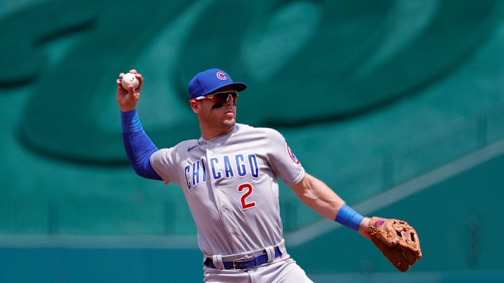 Future Superstar Nico Hoerner Deserves a Gold Glove