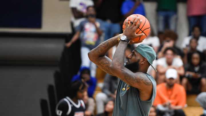 Lakers News: LeBron James Has Earned the Tom Brady Treatment Says Analyst