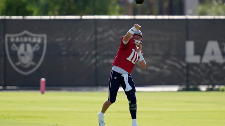 Mac On Track: Jones Confident In Patriots’ Offensive Identity