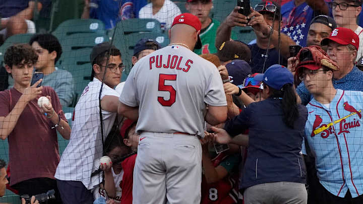 Albert Pujols Makes Young Fan’s Night, Gives Him Game-Worn Jersey