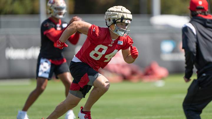 Giants Sign Tight End Tanner Hudson