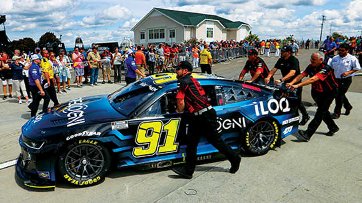 SEC Round-Up: NASCAR Chooses to Sponsor Alabama's Athletics Program SEC Round-Up: NASCAR Chooses to Sponsor Alabama's Athletics Program