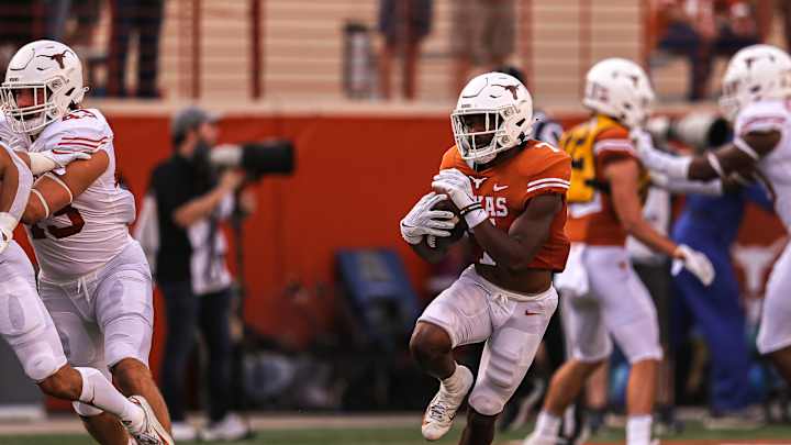 Raps And Reps: Why 2022 Could Be Texas RB Keilan Robinson's Year