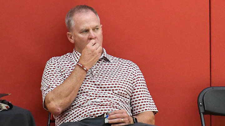 Arkansas Fans Can Just Giggle at Auburn’s Palace Coup Arkansas Fans Can Just Giggle at Auburn’s Palace Coup