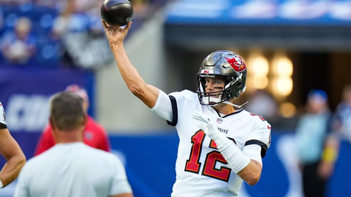 Tom Brady Leads Bucs to Field Goal in First Preseason Action