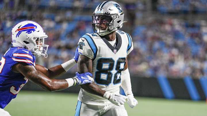 Hot Clicks: One Last Guess on the 53-Man Roster, Roster Bubble, Trade Block + More