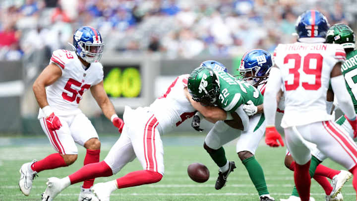 New York Giants Fall 31-27 to Jets in Preseason Finale New York Giants Fall 31-27 to Jets in Preseason Finale