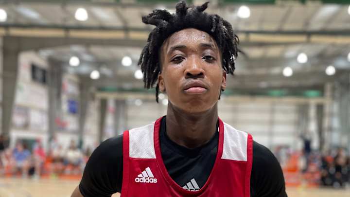 Elijah Moore Bonds With Syracuse Coaches at Elite Camp Elijah Moore Bonds With Syracuse Coaches at Elite Camp