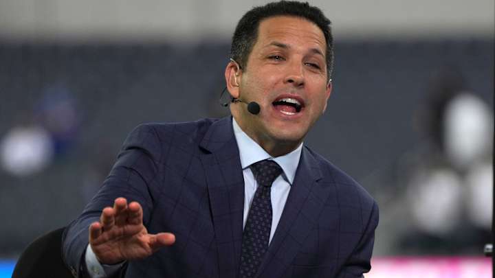 Adam Schefter Gets Roasted for Promoting Disgusting-Looking Pizza Adam Schefter Gets Roasted for Promoting Disgusting-Looking Pizza