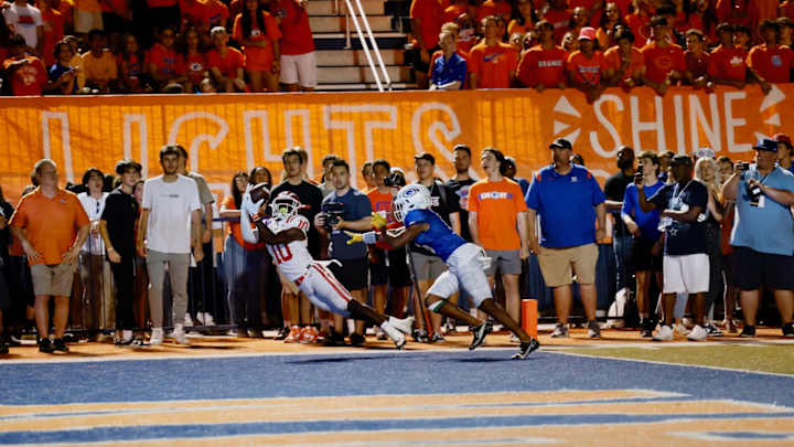 Mater Dei Wide Receiver Marcus Harris Talks Oregon Ducks Offer, Latest in Recruitment Mater Dei Wide Receiver Marcus Harris Talks Oregon Ducks Offer, Latest in Recruitment