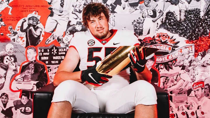 Gators OT Target Monroe Freeling Commits to Georgia
