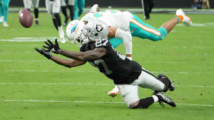 Raiders Trade CB Trayvon Mullen to Arizona Cardinals