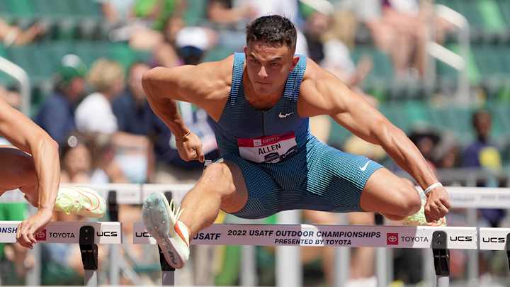 Eagles Waive Wide Receiver, Olympic Hurdler Devon Allen, per Report