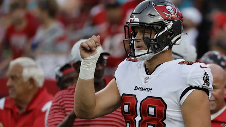 NFL Roster Tracker: 27 Huskies Earn Jobs This Season