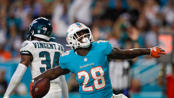 RB Sony Michel to Visit With Chargers Following Release From Dolphins