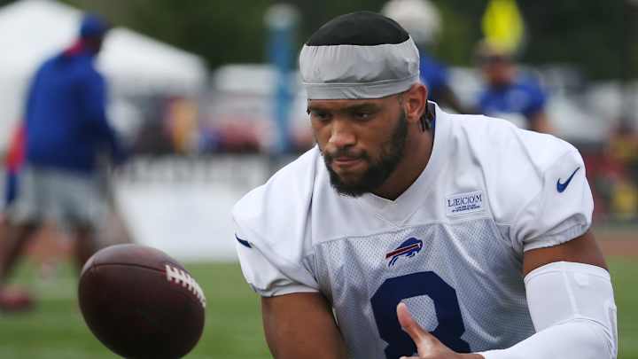 Bengals Hosting OJ Howard for Visit, Expected to Sign Former First Rounder