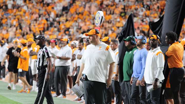Vols to Host Akron in Sold Out Neyland Stadium