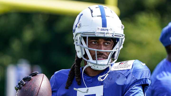 Colts Make Huge Trade, Send Top Defender to Cowboys