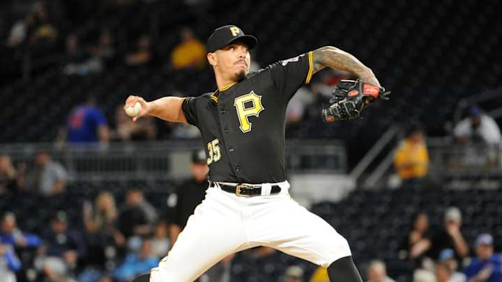 Dodgers News: LA Inks Veteran Reliever to Minor League Deal