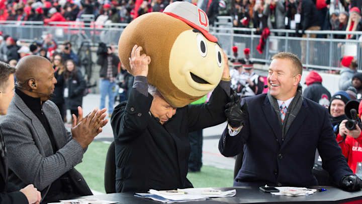 Lee Corso Doesn’t Want to Make Headgear Pick for Ohio State-Notre Dame