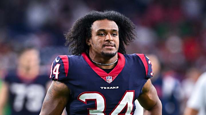 'Doesn't Feel Real': How Undrafted LB Troy Hairston Became Texans Starting FB 'Doesn't Feel Real': How Undrafted LB Troy Hairston Became Texans Starting FB