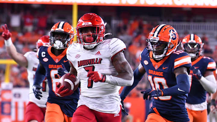 Louisville Falls Flat in Season-Opener at Syracuse