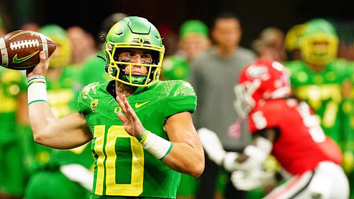 Lanning Sticking With Bo Nix as Oregon Quarterback After Loss to Georgia Lanning Sticking With Bo Nix as Oregon Quarterback After Loss to Georgia