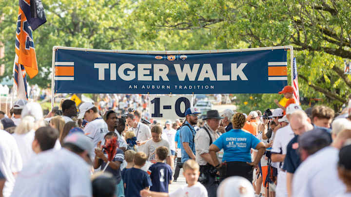 The NIL collective at Auburn is 'ten times what it is at Ole Miss,' according to ESPN's Chris Low