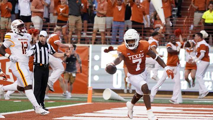 Where is Texas Going Bowling?: Media Bowl Game Projections Where is Texas Going Bowling?: Media Bowl Game Projections