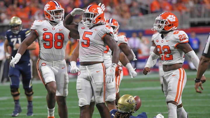 Ups and Downs: Clemson Uses Strong Second Half to Pull Away From Georgia Tech Ups and Downs: Clemson Uses Strong Second Half to Pull Away From Georgia Tech